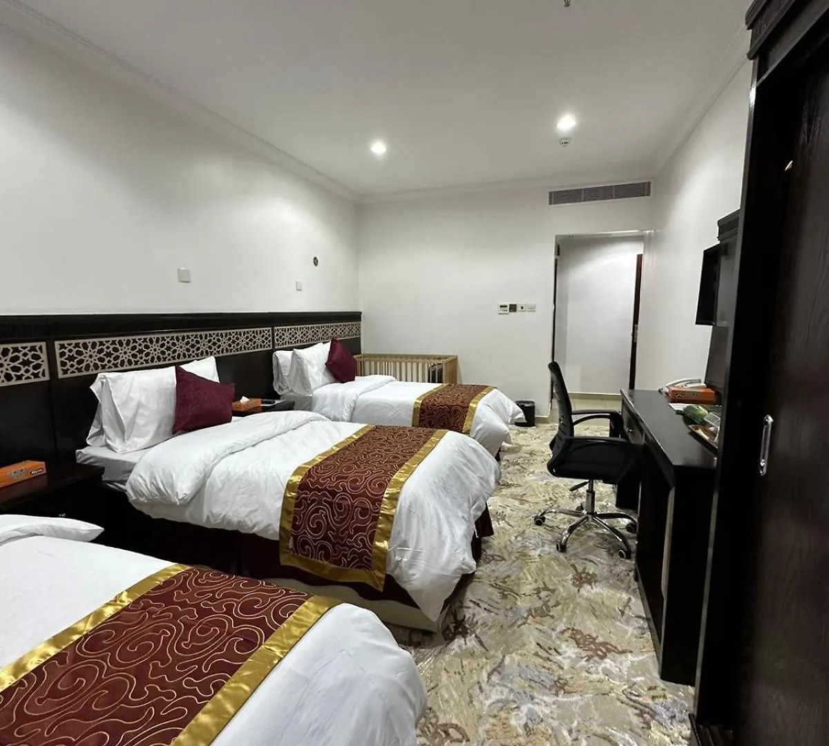 Nuzha Square Hotel Mecca Saudi Arabia